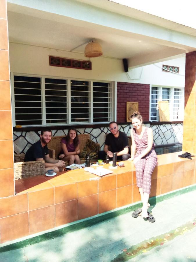 Colibri Taverne & Guest House Gisenyi Eksteriør bilde