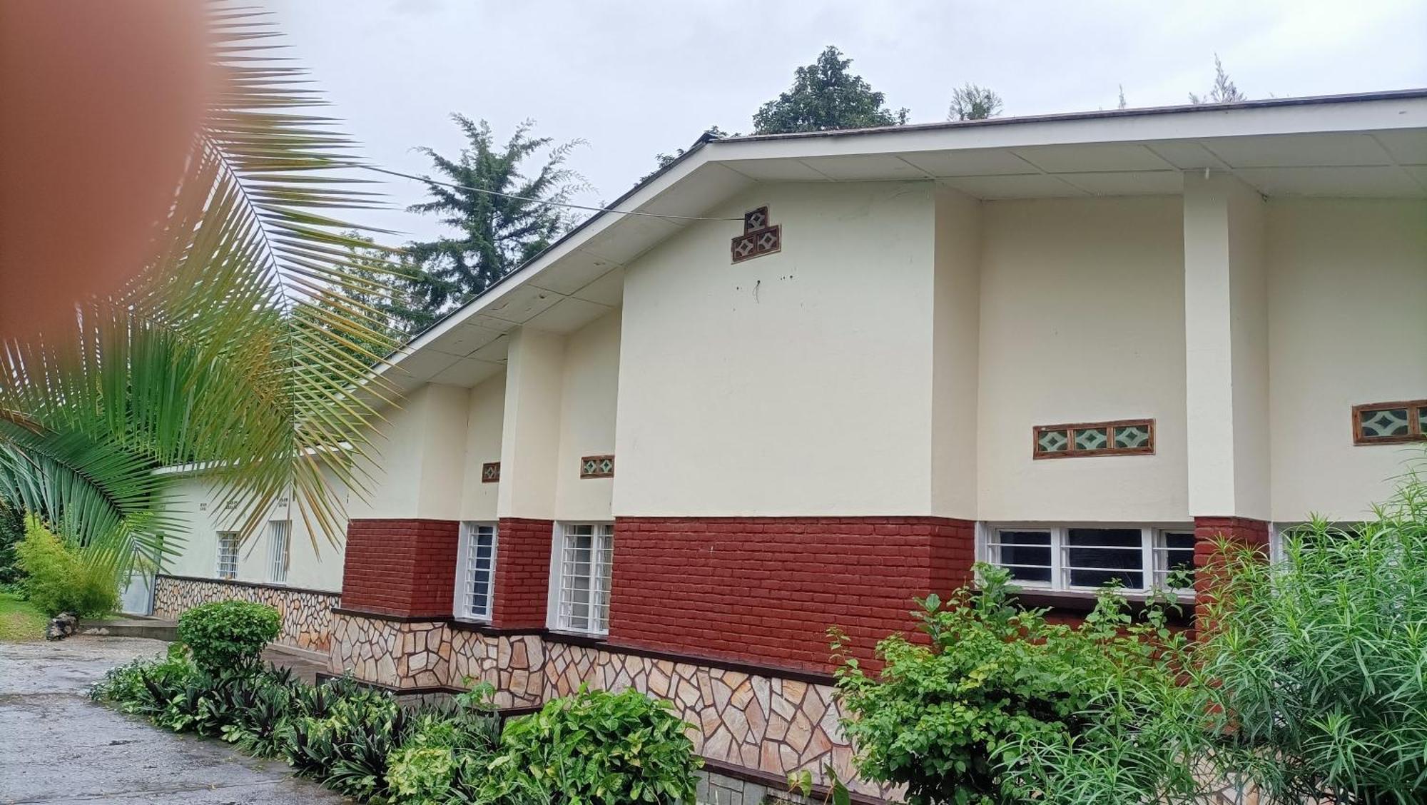 Colibri Taverne & Guest House Gisenyi Eksteriør bilde