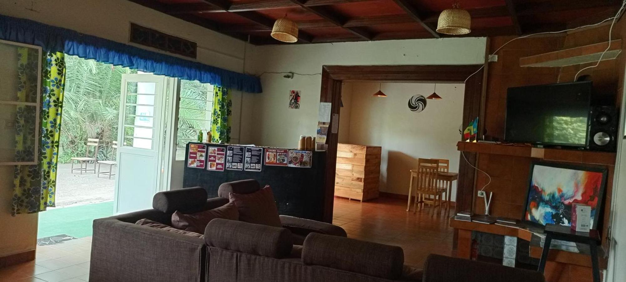 Colibri Taverne & Guest House Gisenyi Eksteriør bilde